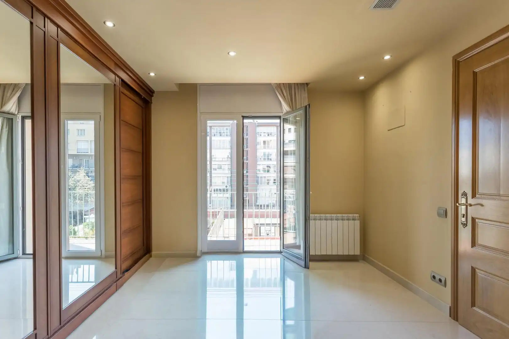 Piso em Dreta de l'Eixample — foto 4