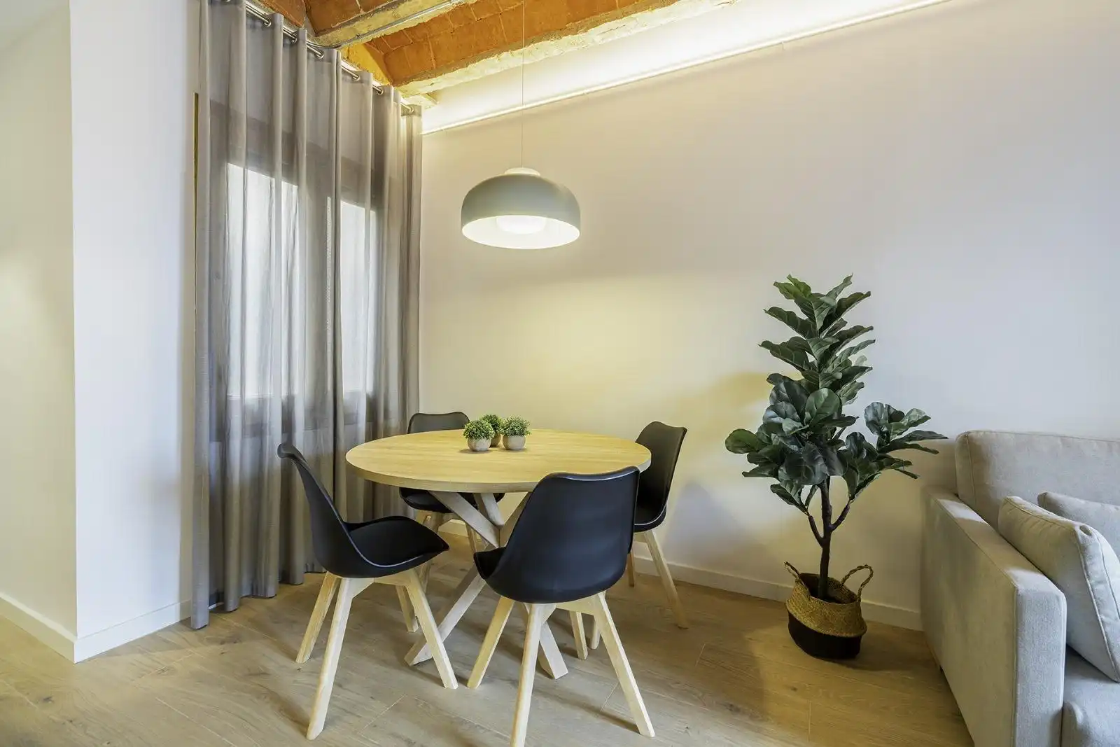 Piso em Dreta de l'Eixample — foto 5